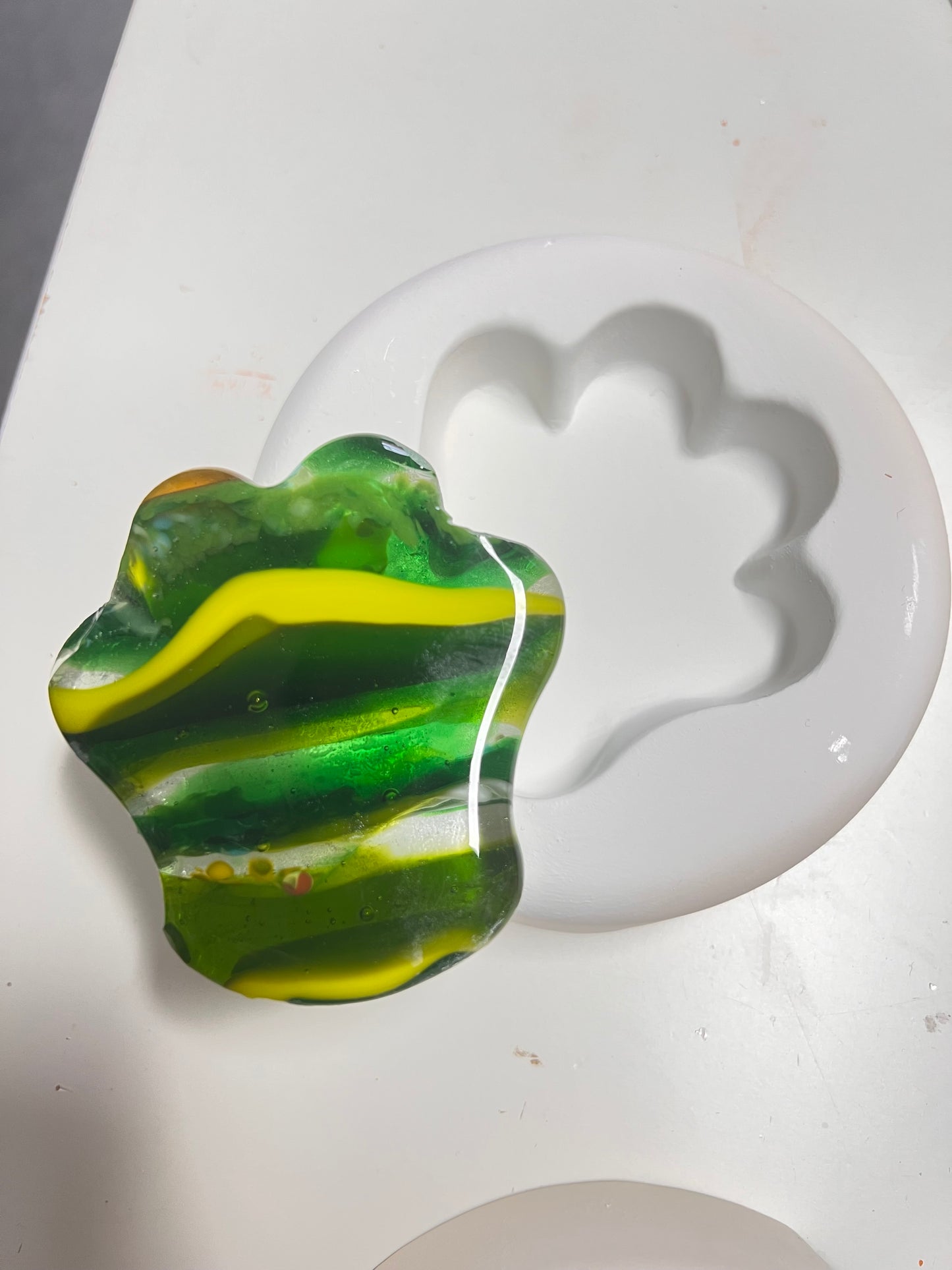 Dog Paw - Fused Glass Casting Mold